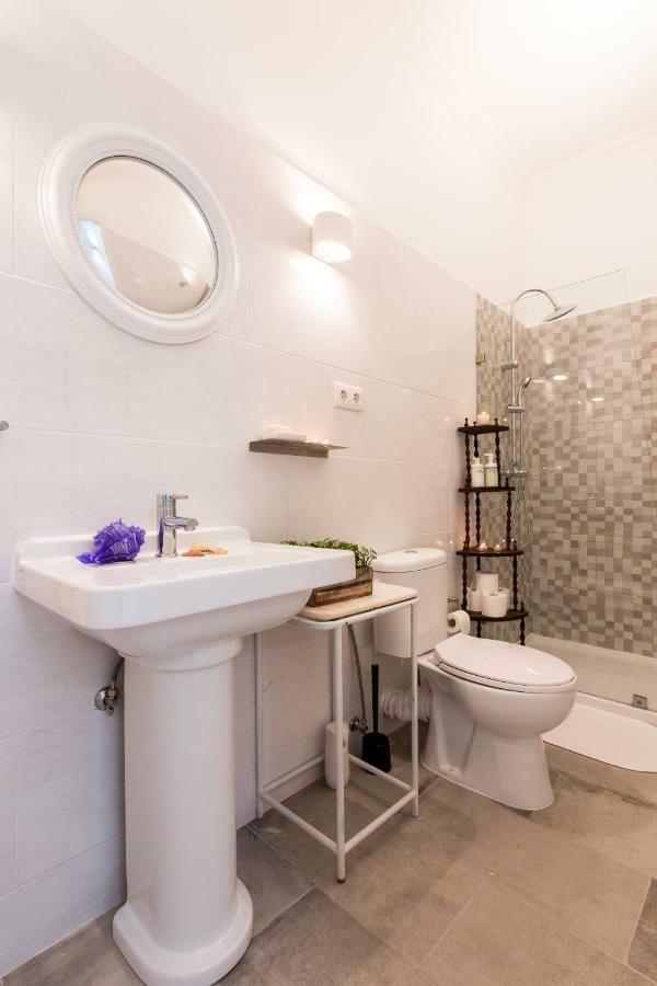 Lisbon Secret & Charming Baixa 4 Bedroom Apartment Exteriör bild